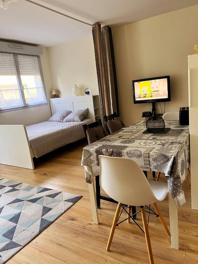 Appartement Disneyland Paris Val D'Europe La Vallee Village Parking 500M Gare Val D'Europe Montévrain Exterior foto